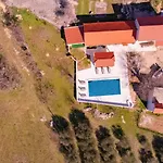 House Karaga Holiday home Ljubotic