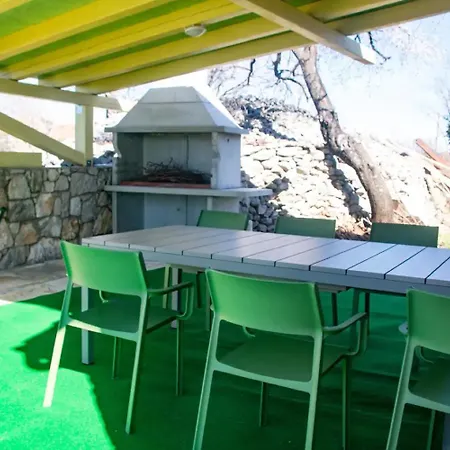 בית נופש House Karaga