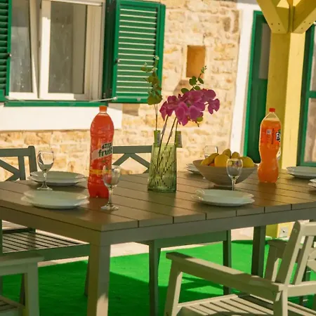 Nyaraló House Karaga Ljubotić