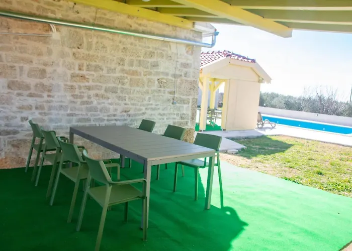 House Karaga Vakantiehuis Ljubotic