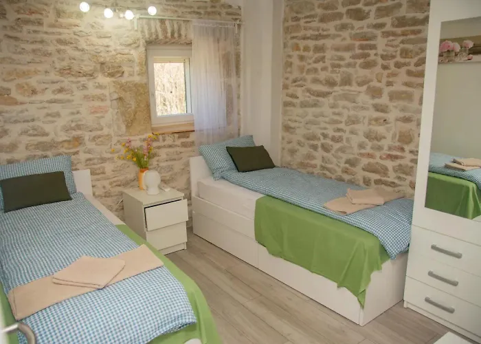 Vakantiehuis House Karaga *