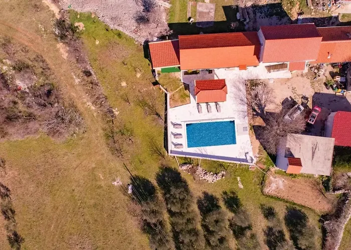 House Karaga Vakantiehuis Ljubotic